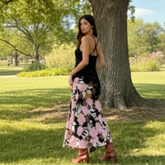 Free People Get To You Floral Printed Maxi Dress in Black Combo Size Small - Picture 7 of 16